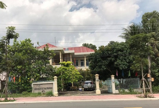 Tiếp tục khởi tố, bắt tạm giam cán bộ Đội Quản lý thị trường ở Bình Thuận về hành vi nhận lối lộ  - Ảnh 1.
