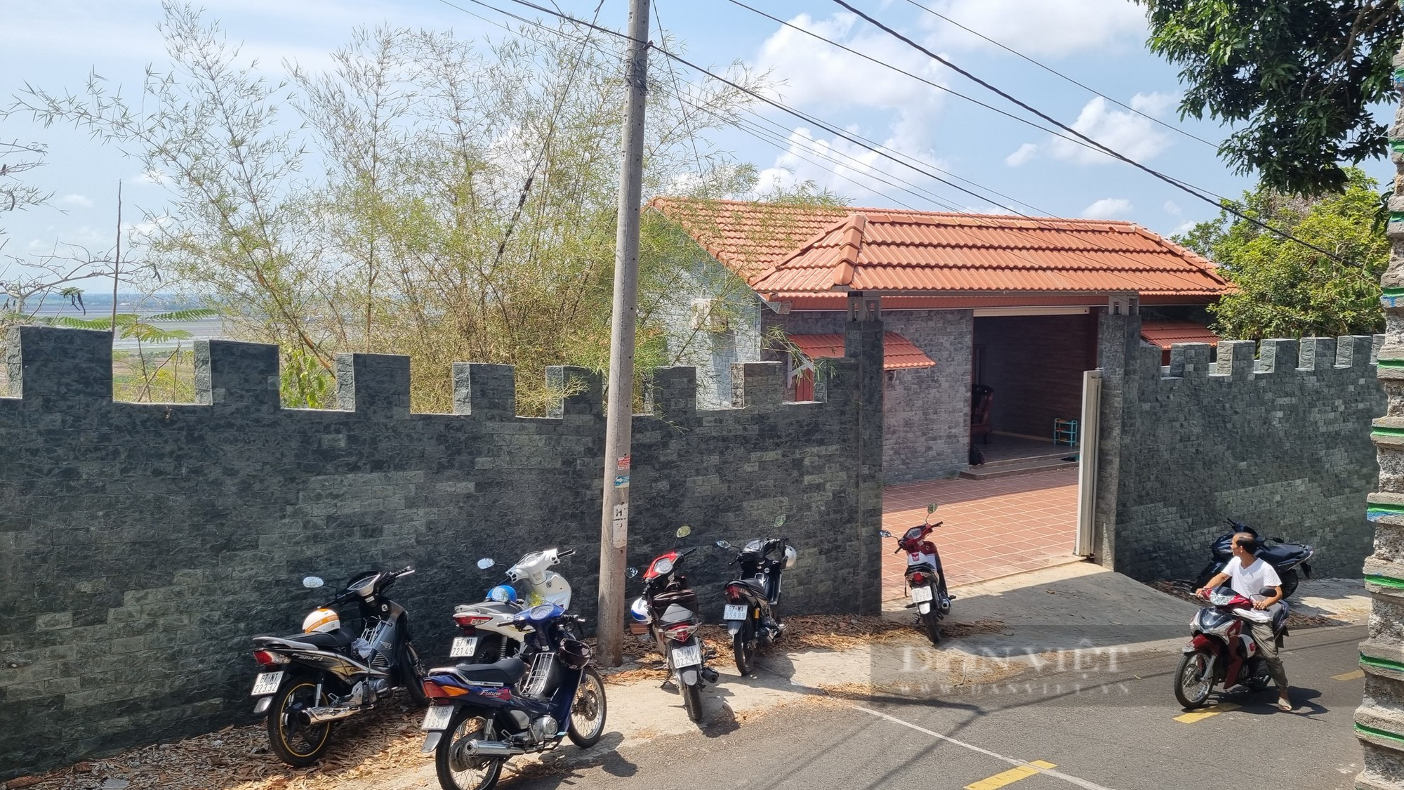 An Giang: Còn những &quot;đại công trình&quot; nào xây dựng trái phép trên Núi Sập? - Ảnh 2.