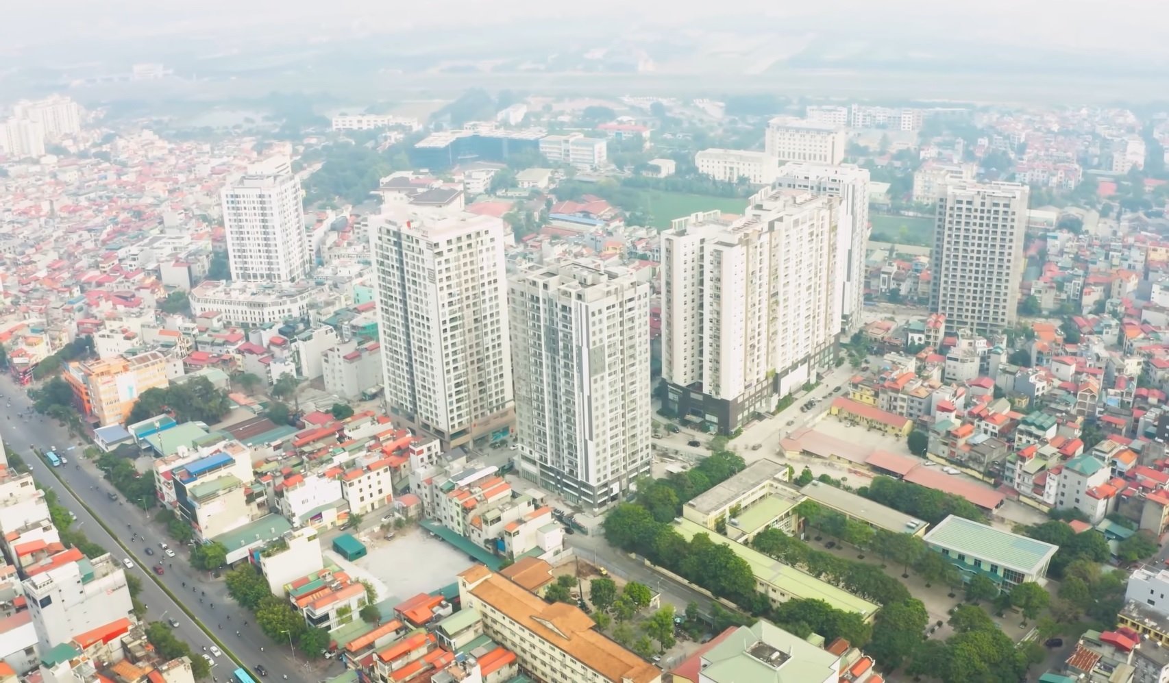 Hà Nội: Nguyên nhân giá bất động sản quận Long Biên tăng đột biến sau 5 năm? - Ảnh 1. Hà Nội: Nguyên nhân giá bất động sản quận Long Biên tăng đột biến sau 5 năm? - Ảnh 1.