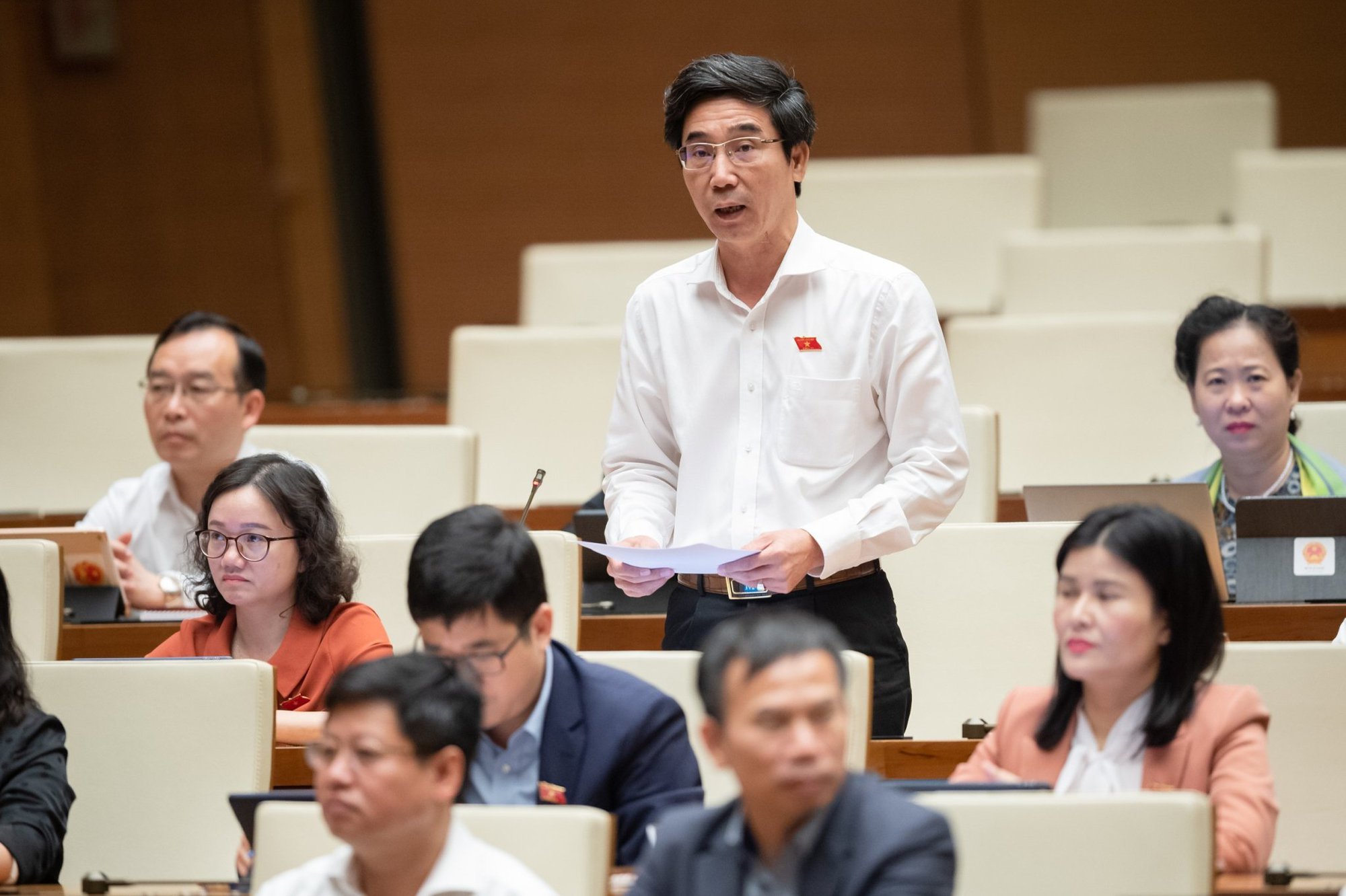 ĐBQH Phạm Văn Hòa: Nhà nước không nên thu hồi đất với các dự án nhà ở thương mại - Ảnh 2.