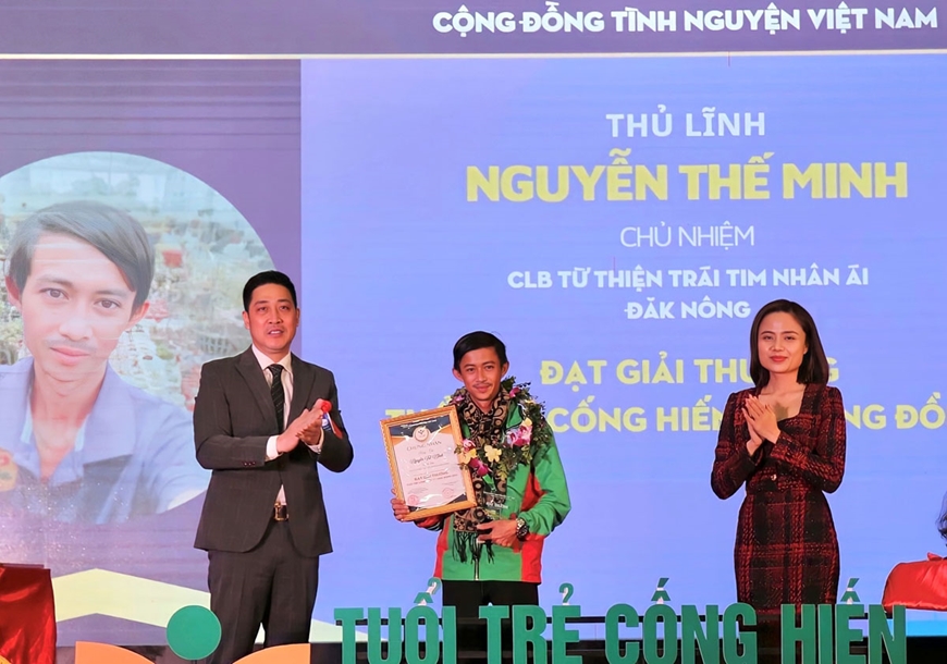 Chàng trai kém may mắn nguyện sưởi ấm những mảnh đời bất hạnh - Ảnh 1.