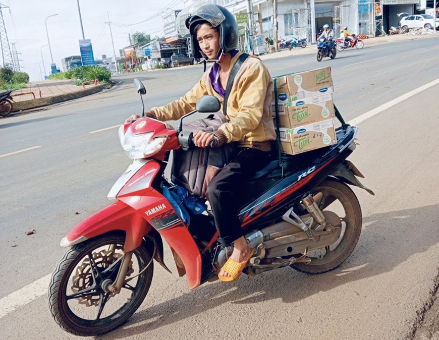 Chàng trai kém may mắn nguyện sưởi ấm những mảnh đời bất hạnh - Ảnh 6.