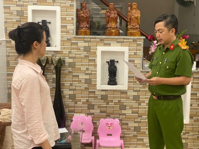 CEO Nguyễn Phương Hằng nói gì về ca sĩ Vy Oanh? - Ảnh 3.