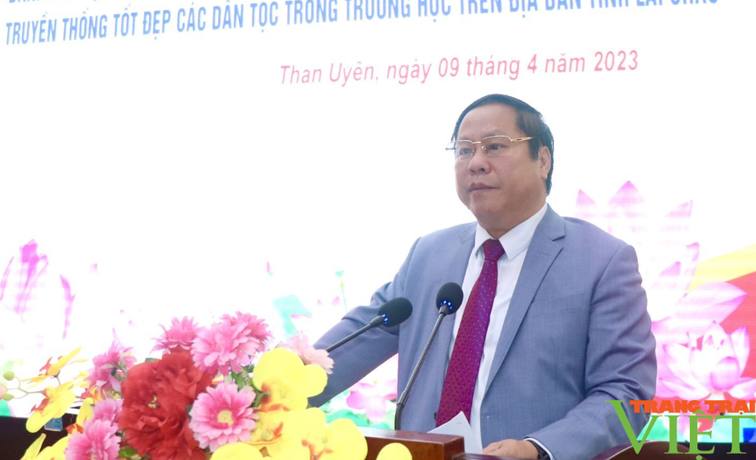 Bảo tồn, phát huy bản sắc văn hóa truyền thống tốt đẹp các dân tộc trong trường học ở Lai Châu - Ảnh 4.