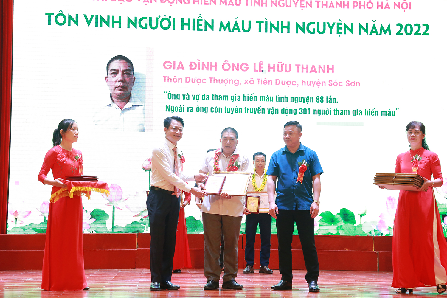 Người đàn ông có số lần hiến máu cứu người gần gấp đôi tuổi đời   - Ảnh 2.