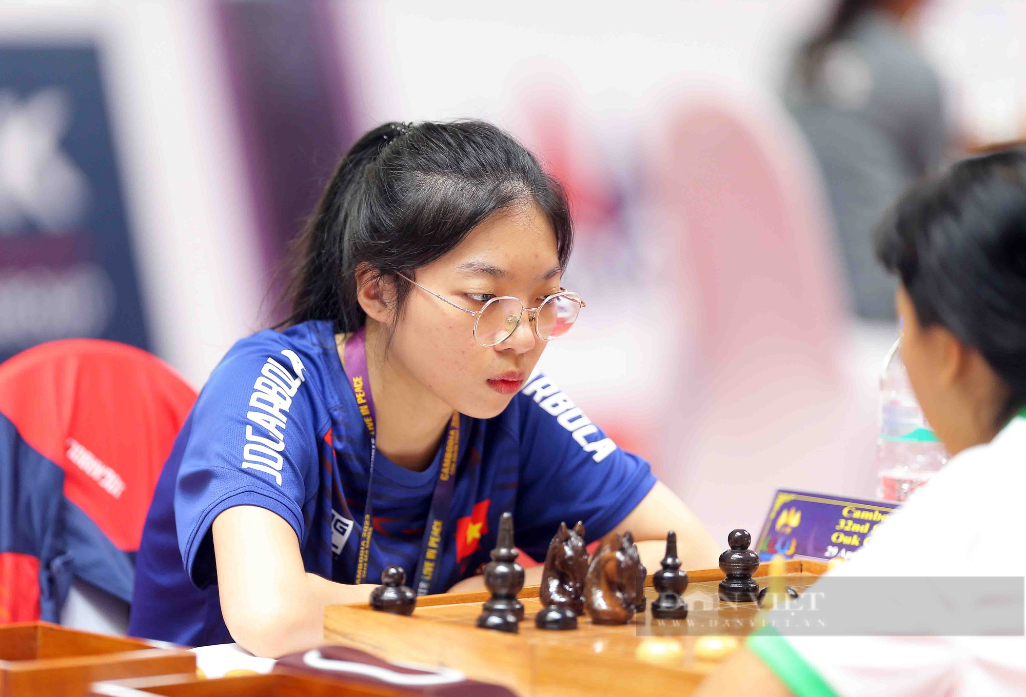 Cận cảnh nhan sắc hotgirl cờ ốc tại SEA Games 32 khiến cánh mày râu quên lối về - Ảnh 3.