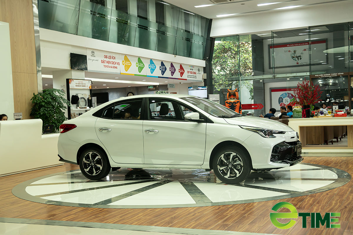 Giá lăn bánh Toyota Vios 2023 vừa ra mắt Việt Nam - Ảnh 1. Giá lăn bánh Toyota Vios 2023 vừa ra mắt Việt Nam - Ảnh 1.