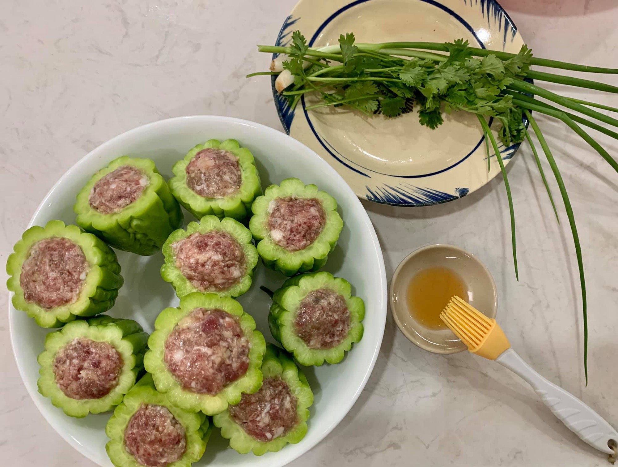 Nấu canh mướp đắng đừng chỉ dùng thịt heo, thêm loại thịt này đảm bảo ngọt thơm - Ảnh 2.