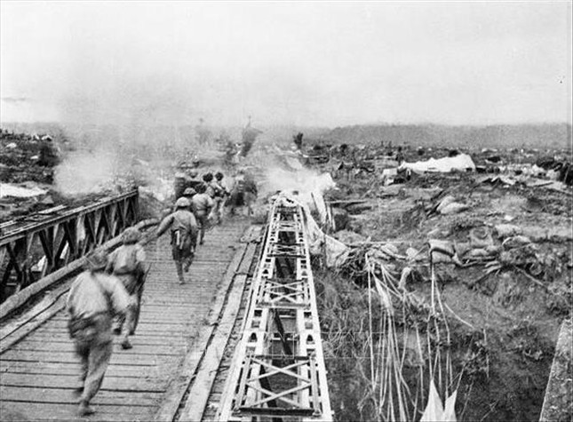 69 năm Chiến thắng Điện Biên Phủ: Sự kiện mang giá trị và tầm vóc thời đại - Ảnh 2.