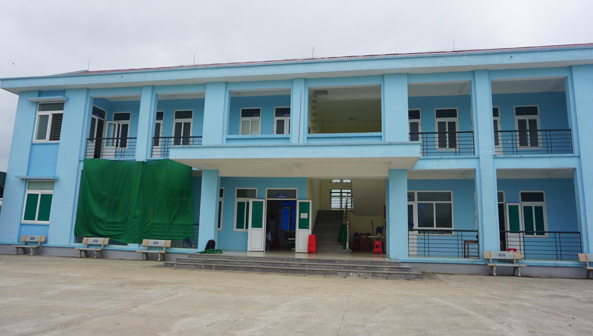 Vụ tiêm nhầm vắc xin quá hạn cho 4 trẻ nhỏ ở Nông Cống: Cán bộ y tế lấy nhầm thuốc - Ảnh 2. Vụ tiêm nhầm vắc xin quá hạn cho 4 trẻ nhỏ ở Nông Cống: Cán bộ y tế lấy nhầm thuốc - Ảnh 2.