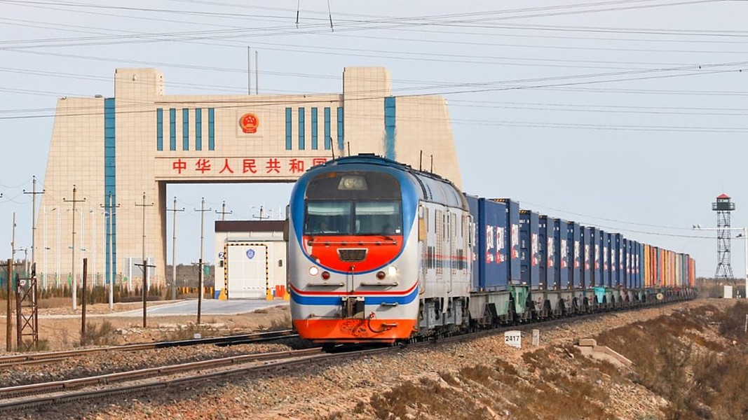 &quot;Đoàn tàu Uranium&quot; của Nga đến Trung Quốc khiến Mỹ lo lắng - Ảnh 6.