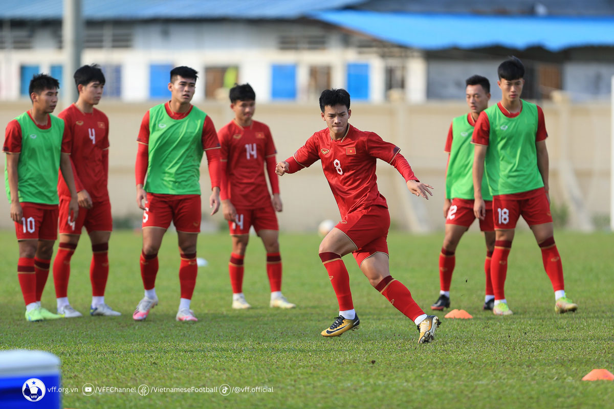 BLV Quang Huy: &quot;Quốc Việt, Khuất Văn Khang sẽ xuất kích trong trận đấu giữa U22 Việt Nam và U22 Thái Lan&quot; - Ảnh 1.