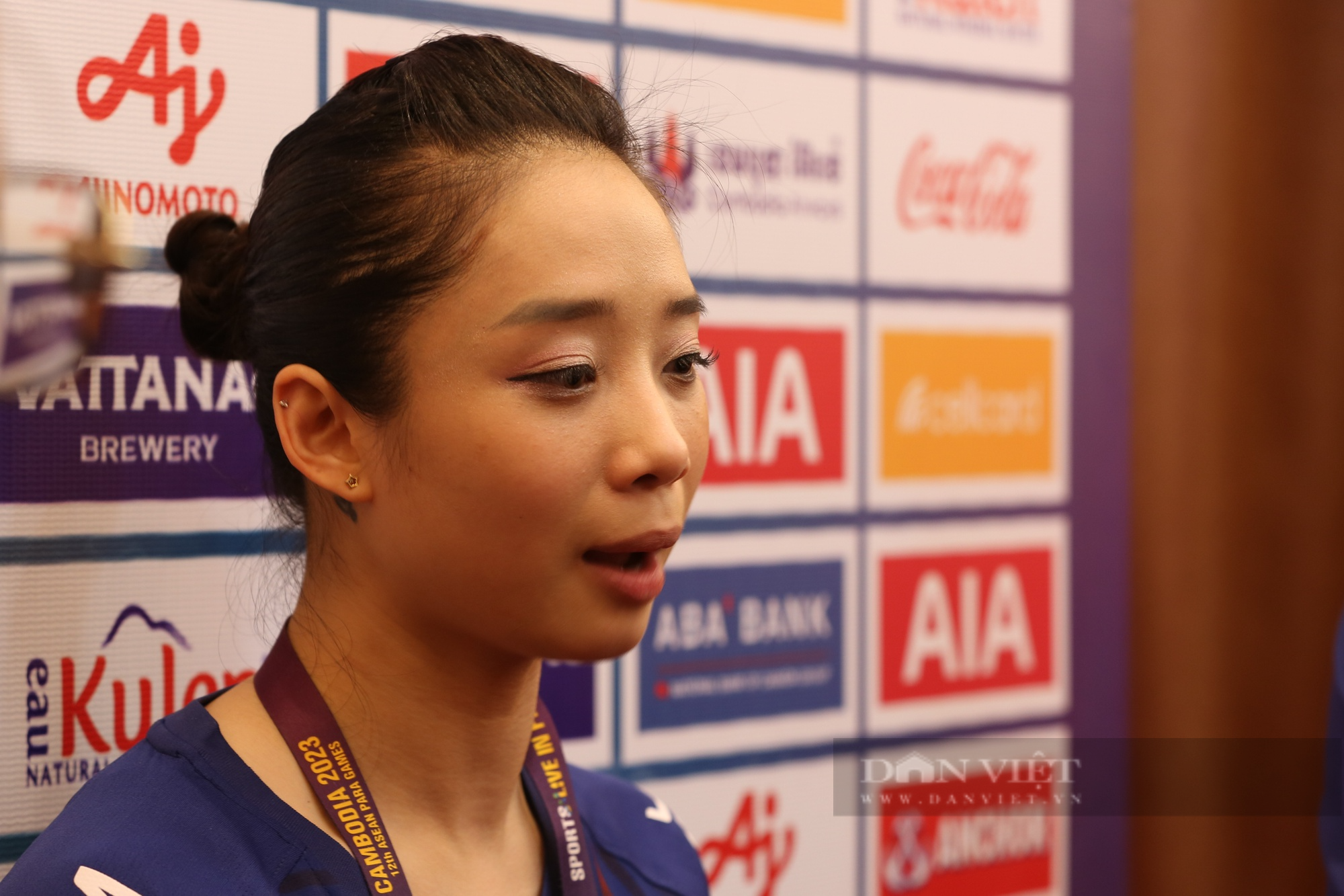 Ảnh: &quot;Ngọc nữ&quot; Dương Thuý Vi tươi rói trong khoảnh khắc nhận HCV SEA Games 32 - Ảnh 4.