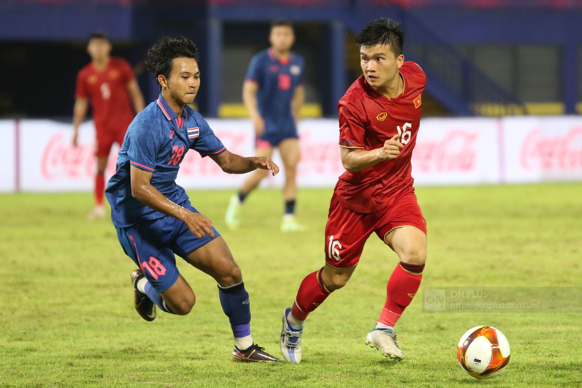 HLV U22 Indonesia do thám U22 Việt Nam, gặp sự cố khó đỡ - Ảnh 8.