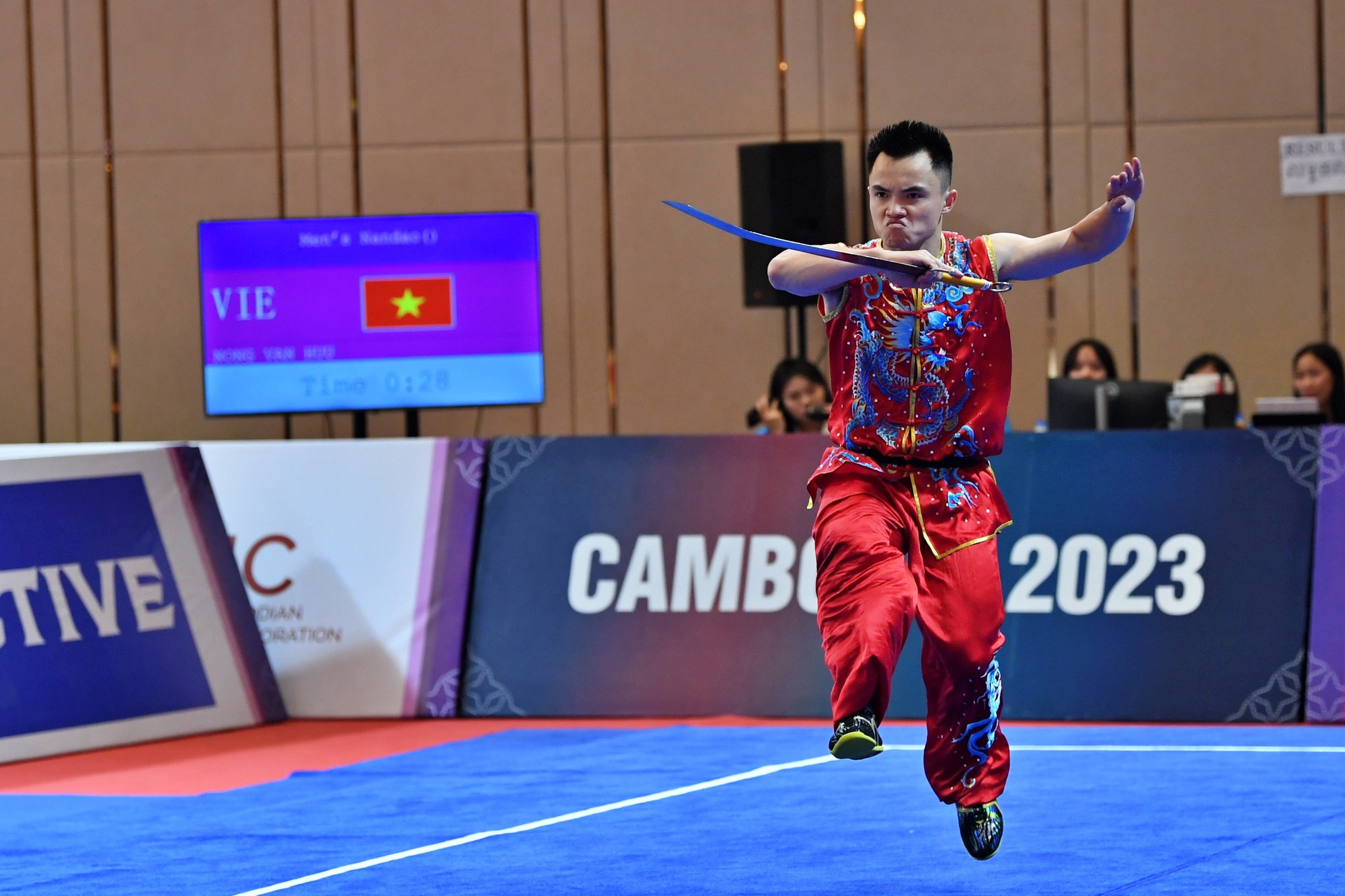 HCV wushu SEA Games 32 Nông Văn Hữu: &quot;Tôi từng không biết võ vẽ là gì!&quot; - Ảnh 4.