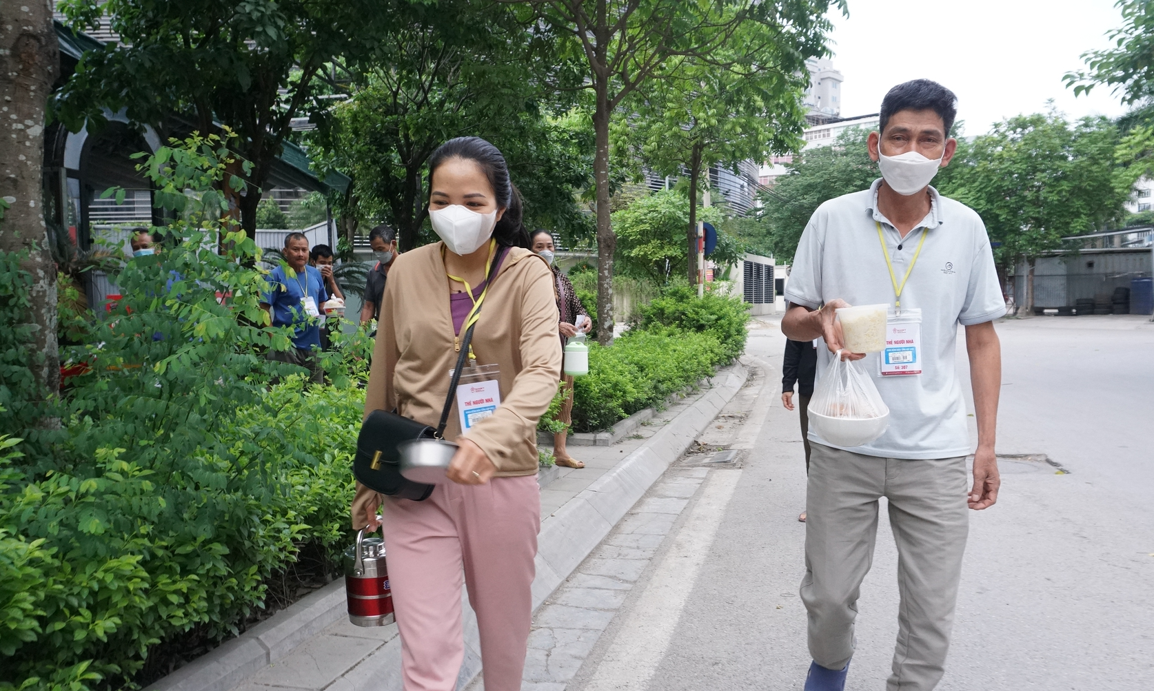 Dẻo thơm bữa sáng dành tặng bệnh nhân nghèo - Ảnh 9.