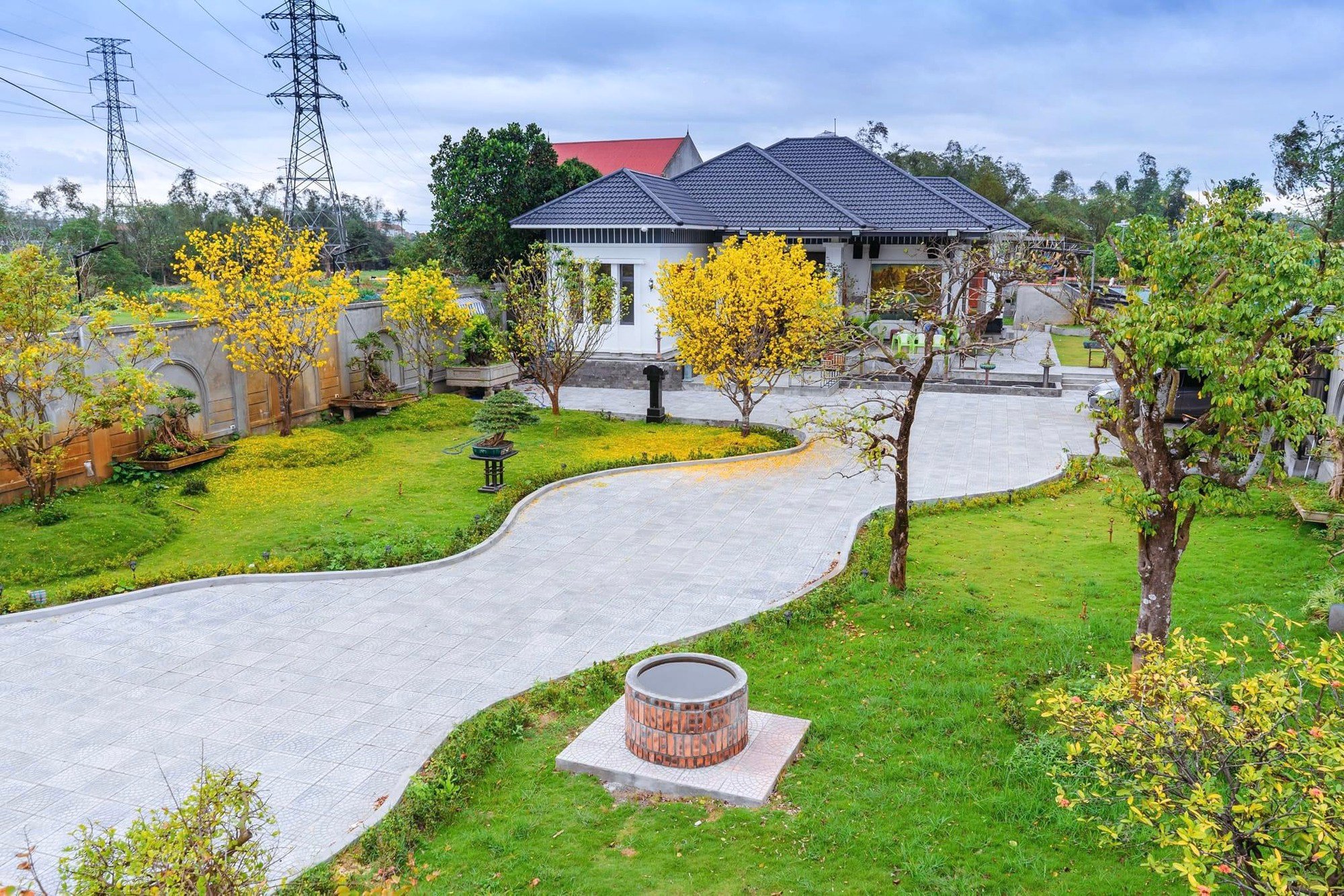 Quảng Bình: Chân dung đối tượng xăm trổ nổ súng trong nhà dân rồi dí vào đầu từng người  - Ảnh 3.