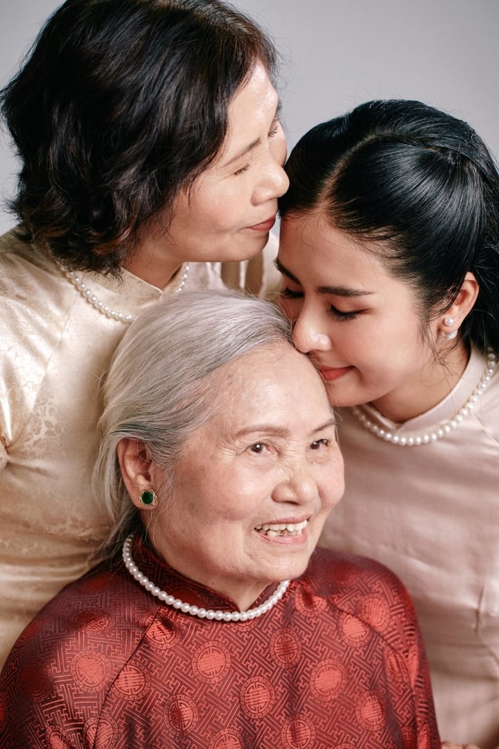 Hoa hậu Ngọc Hân tiết lộ từng nhiều lần gắt gỏng, nhăn nhó khi nói chuyện với mẹ - Ảnh 4.