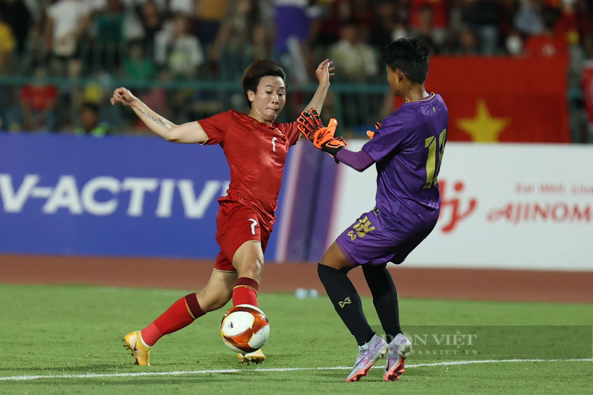Chùm ảnh: ĐT nữ Việt Nam lần thứ 4 liên tiếp vô địch SEA Games  - Ảnh 4.