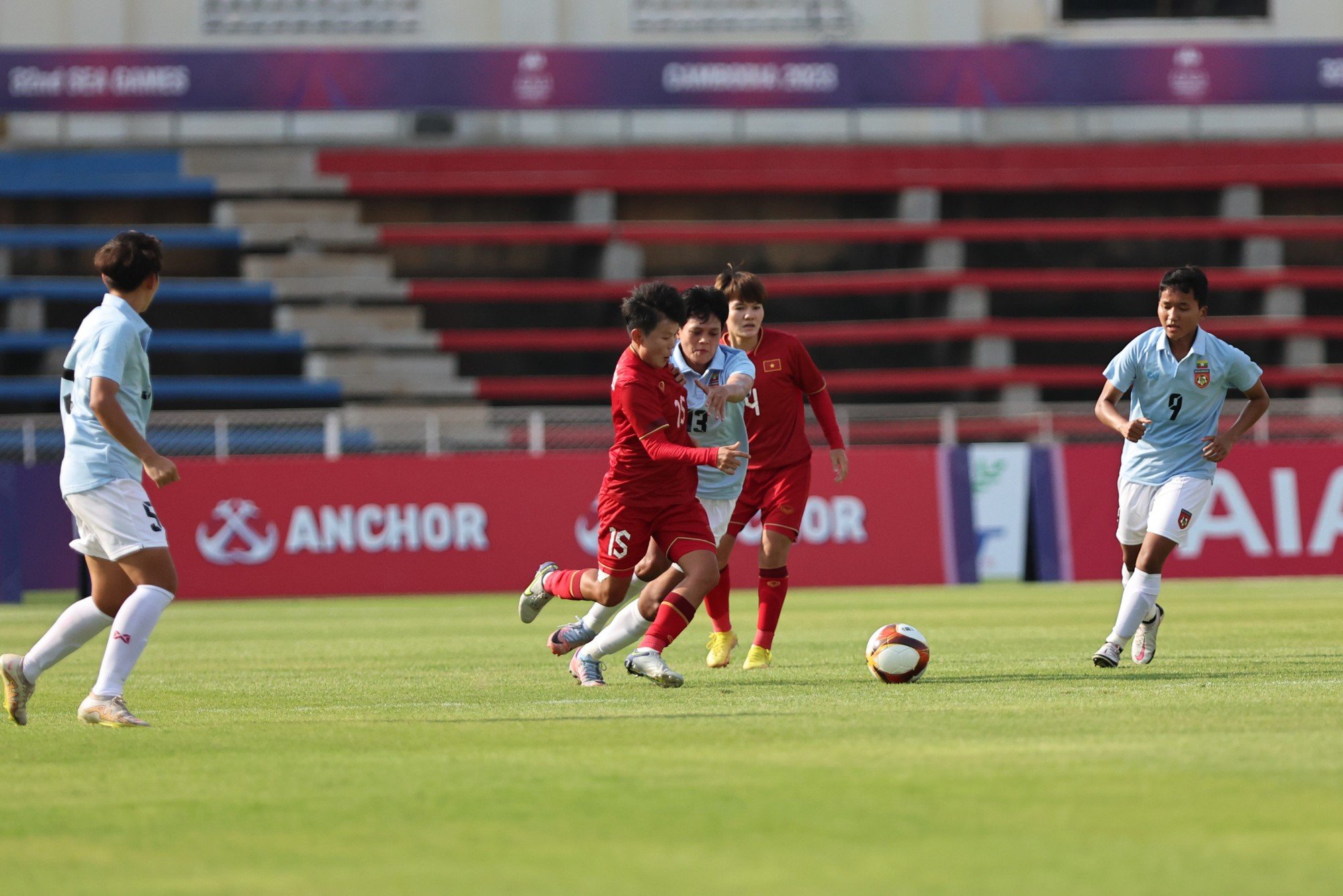 ĐT nữ Việt Nam vs ĐT nữ Myanmar (19h30 ngày 15/5): Sẽ có kỷ lục mới? - Ảnh 2.
