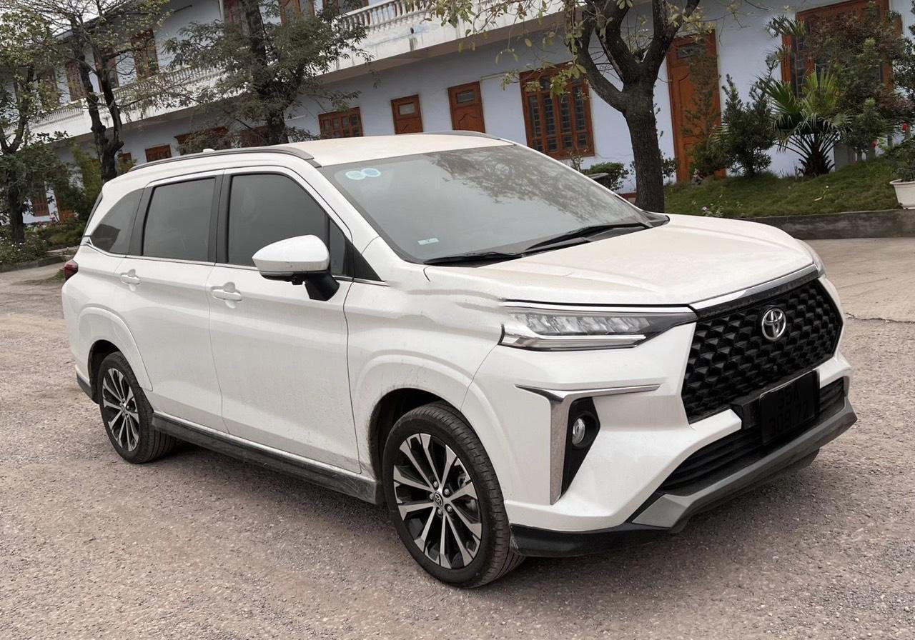 Sau 1 năm mở bán, Toyota Veloz Cross có giá bán rẻ bất ngờ - Ảnh 1. Sau 1 năm mở bán, Toyota Veloz Cross có giá bán rẻ bất ngờ - Ảnh 1.