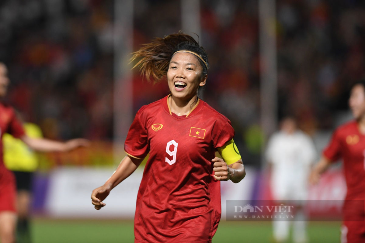 Huỳnh Như phải đi kiểm tra doping sau trận chung kết SEA Games 32 - Ảnh 1.