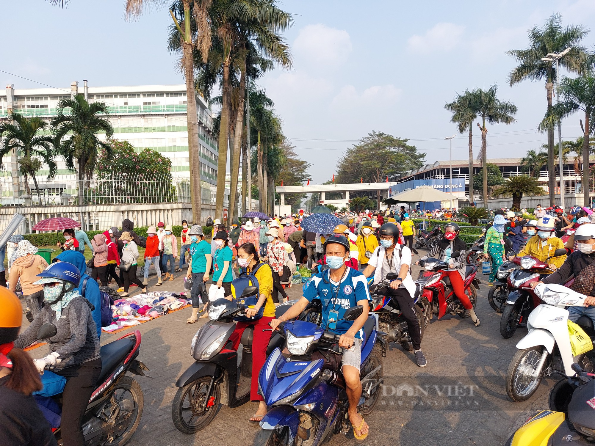 Công nhân PouYuen &quot;chuẩn bị tinh thần&quot; trước làn sóng cắt việc số lượng lớn - Ảnh 4.