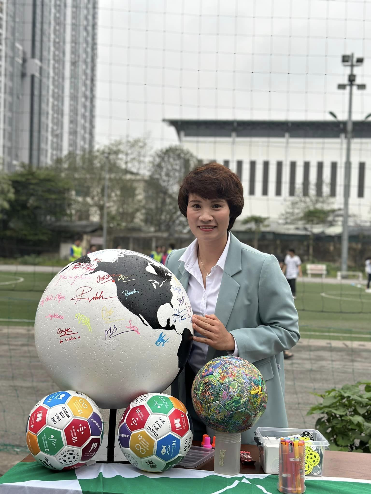 QBV 2015 Minh Nguyệt chia sẻ về những khúc mắc, khó khăn của bóng đá nữ nước nhà. - Ảnh 5.