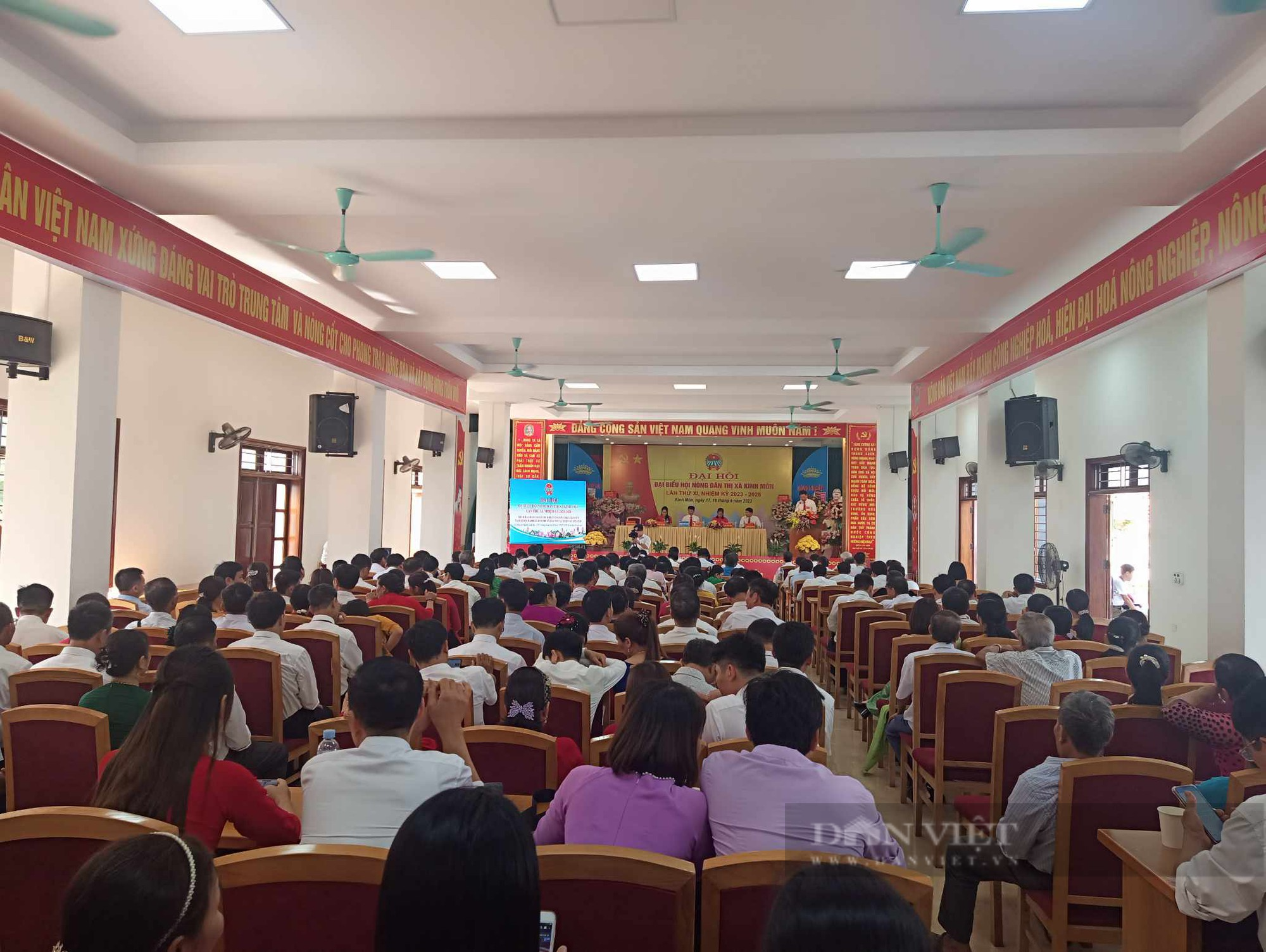 Hải Dương: Đại hội đại biểu Hội Nông dân thị xã Kinh Môn, ông Hoàng Minh Côi tái đắc cử Chủ tịch Hội - Ảnh 8.