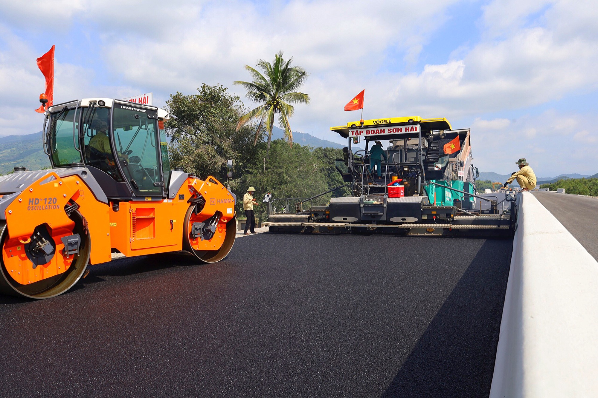 Hai cao tốc Nha Trang - Cam Lâm và Vĩnh Hảo - Phan Thiết khi nào thu phí? - Ảnh 1.