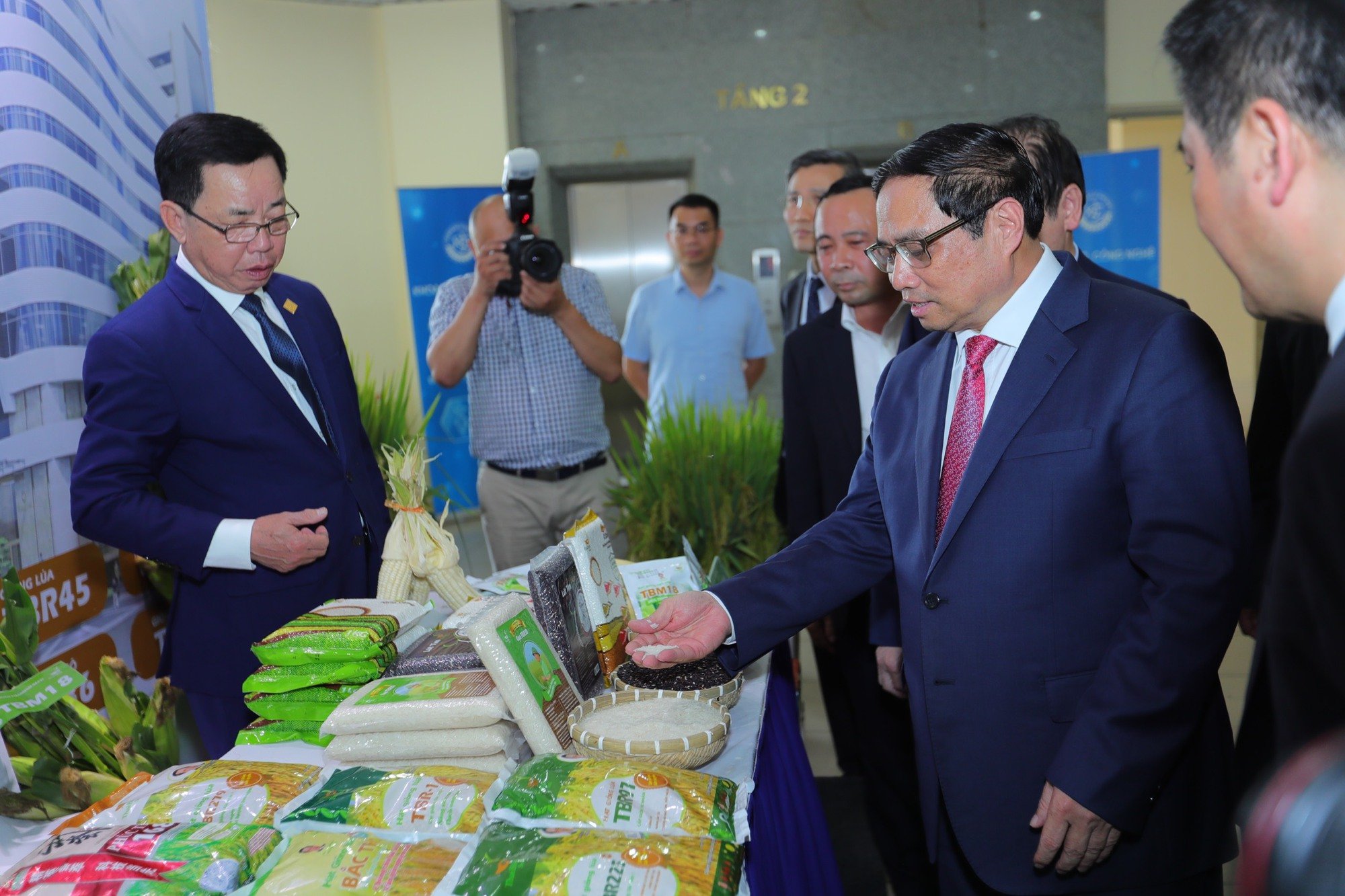 Chào mừng 60 năm ngày khoa học và công nghệ Việt Nam  - Ảnh 4.