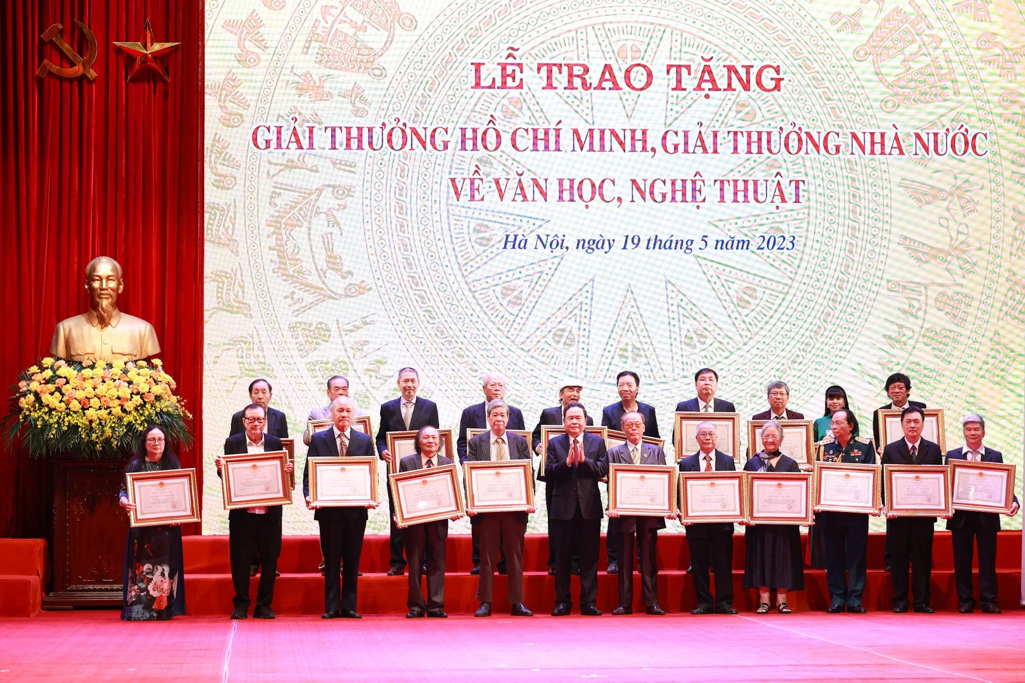 Điều tiếc nuối của con gái nhạc sĩ Văn Ký, NSND Lý Thái Dũng khi đến nhận giải thưởng thay cha mình - Ảnh 4.