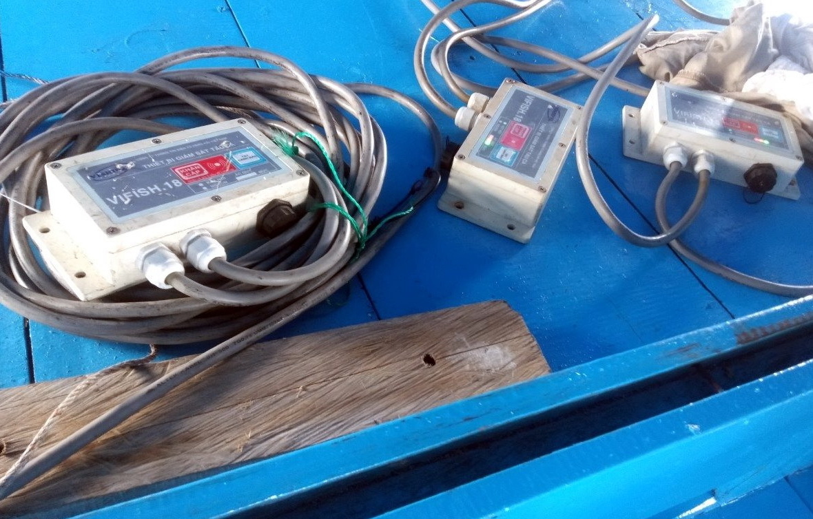 Tàu cá gom thiết bị giám sát của tàu khác bị xử phạt nhiều lỗi với nhiều số tiền gần 30 triệu đồng - Ảnh 3.
