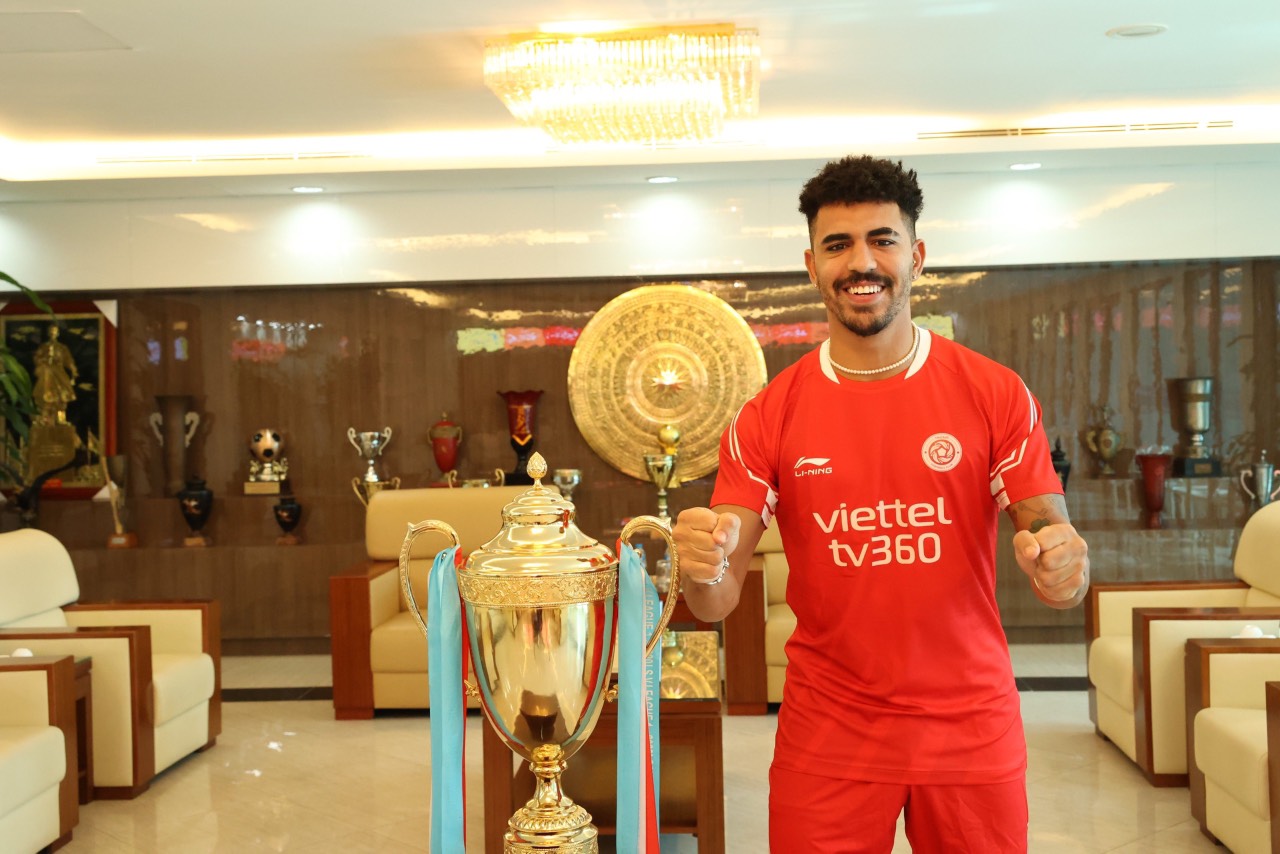 Viettel FC bất ngờ công bố tân binh từng khoác áo U20 Ai Cập - Ảnh 4.