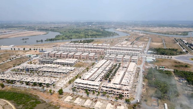 Novaland phải trả 50 tỷ đồng lãi ngân hàng mỗi ngày - Ảnh 1.