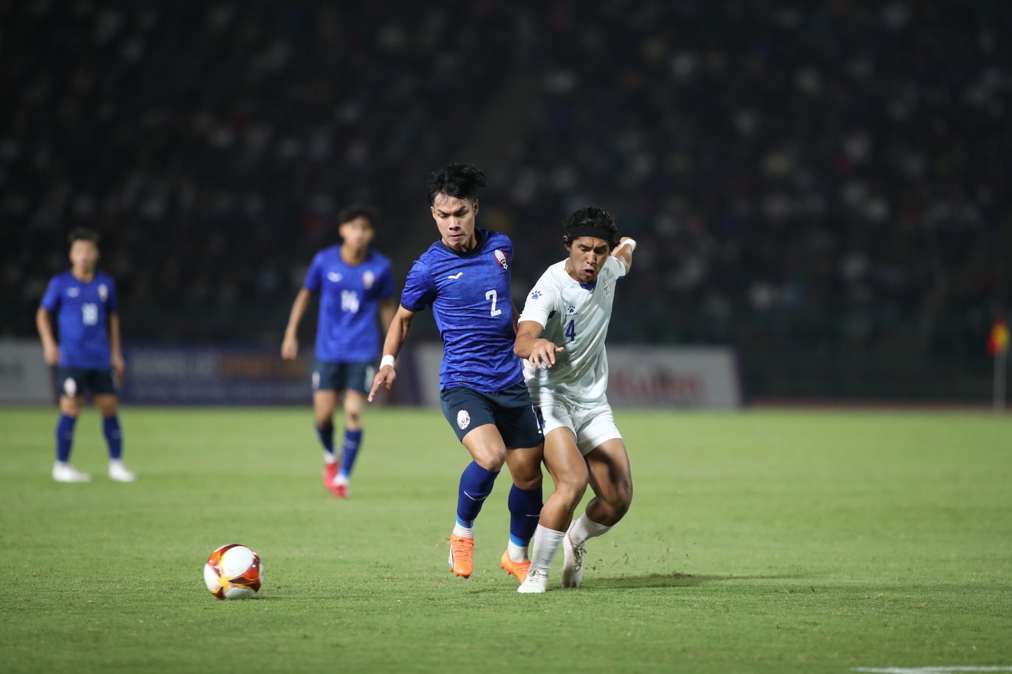 HLV Keisuke Honda không hài lòng trước trận hoà U22 Philippines - Ảnh 7.