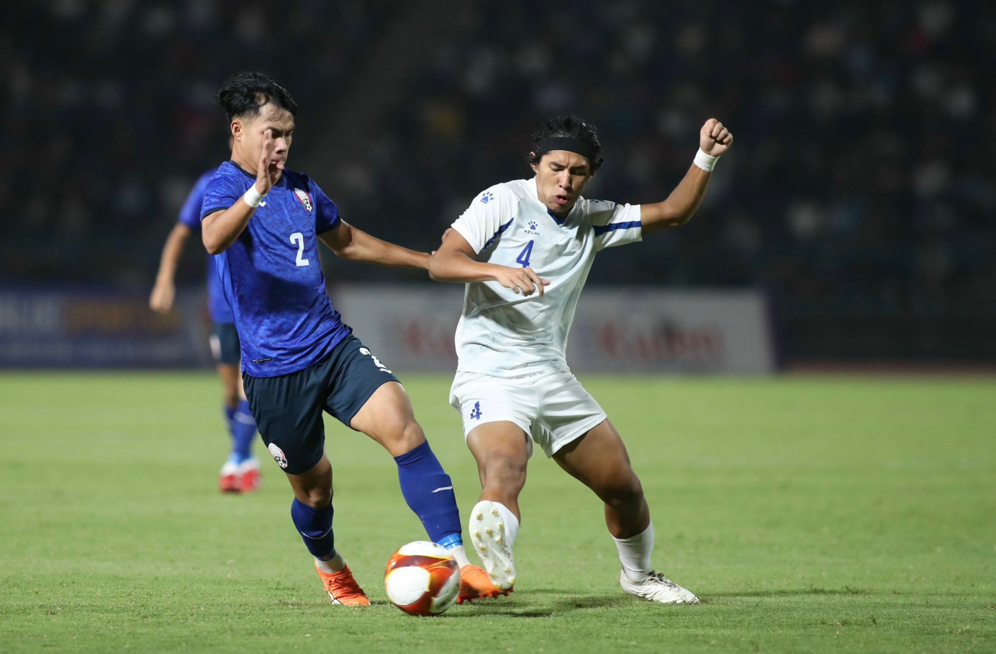 HLV Keisuke Honda không hài lòng trước trận hoà U22 Philippines - Ảnh 1.