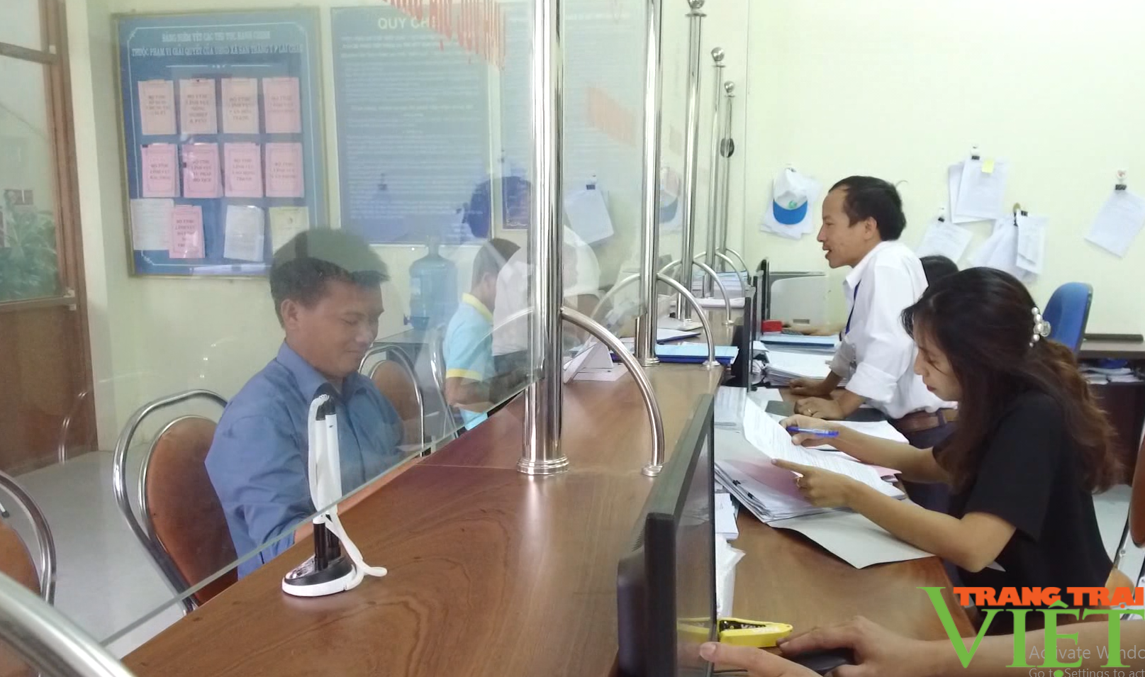 Phát triển thương mại dịch vụ, một giải pháp giúp nông dân San Thàng tăng thu nhập - Ảnh 3. Phát triển thương mại dịch vụ, một giải pháp giúp nông dân San Thàng tăng thu nhập - Ảnh 3.