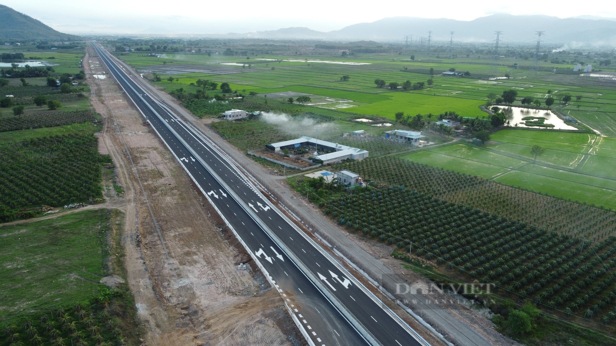 Cung bậc cảm xúc và những lưu ý khi vi vu trên cao tốc Vĩnh Hảo - Phan Thiết - Ảnh 4.