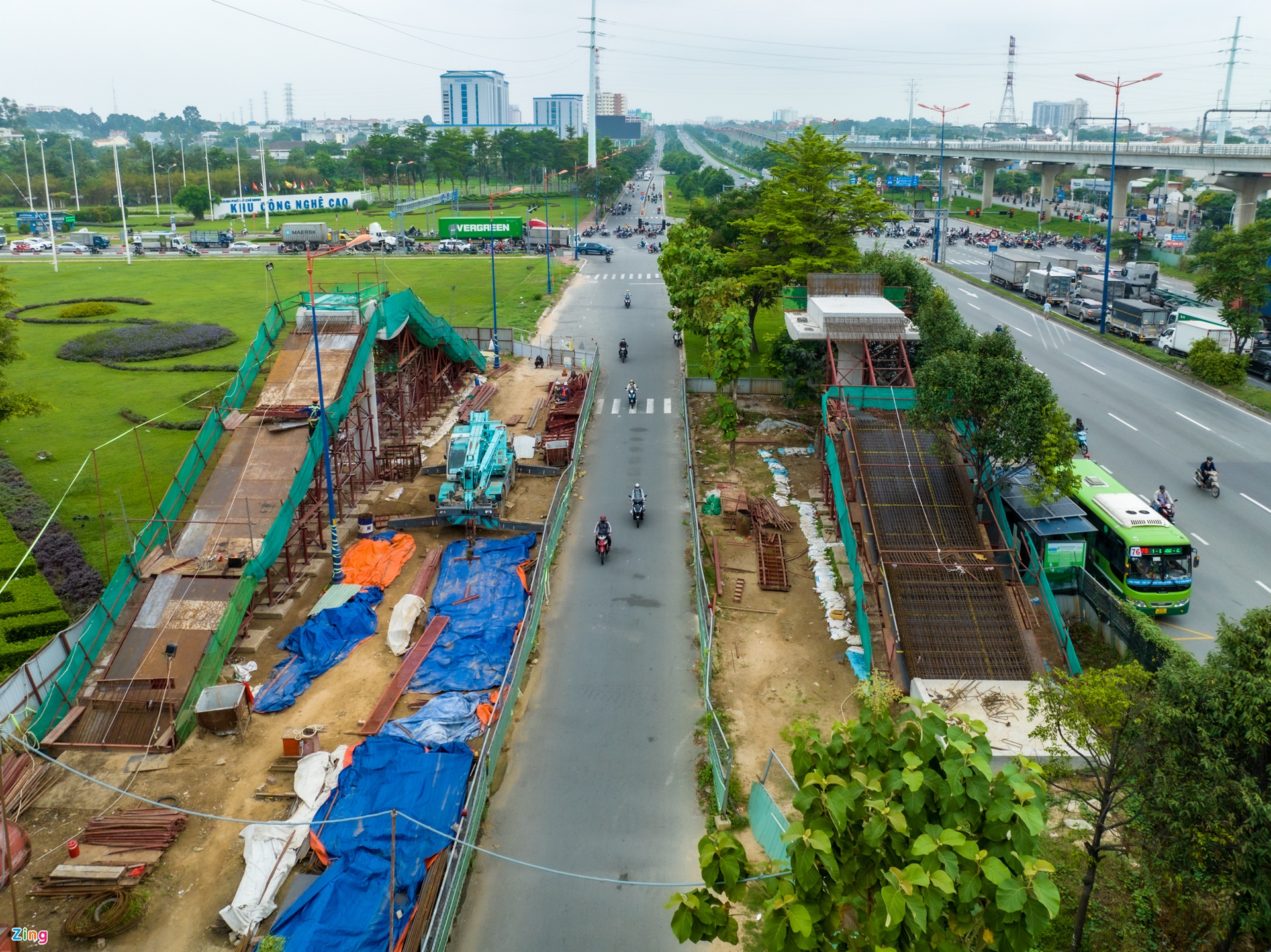 Xây 9 cầu bộ hành kết nối các ga trên cao tuyến Metro số 1 - Ảnh 3.