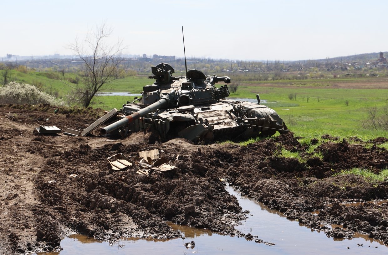 Bên trong 'cối xay thịt Bakhmut': Cách Nga buộc Ukraine rút lui khỏi Bakhmut- 'pháo đài' ở Donbass  - Ảnh 5.