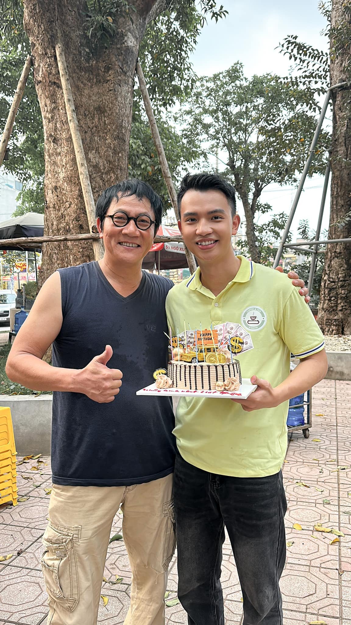 NSƯT Hoàng Hải cùng hội &quot;con ruột&quot; màn ảnh toàn cực phẩm! - Ảnh 4.