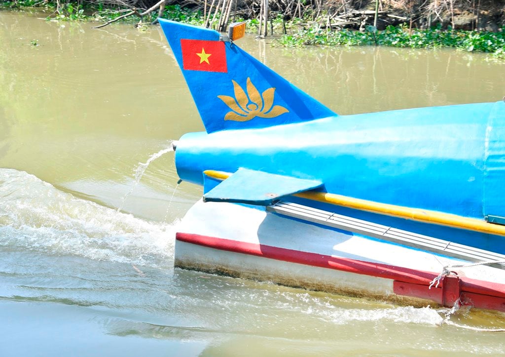 Ai cũng phục lăn ông nông dân An Giang sáng chế chiếc &quot;thủy phi cơ&quot; độc nhất vô nhị miền Tây - Ảnh 16.