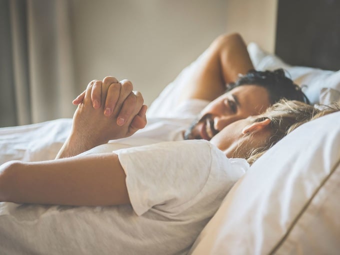 Chồng cả tháng không hứng thú &quot;chuyện chăn gối&quot;, tôi chán nản muốn ly hôn - Ảnh 1.