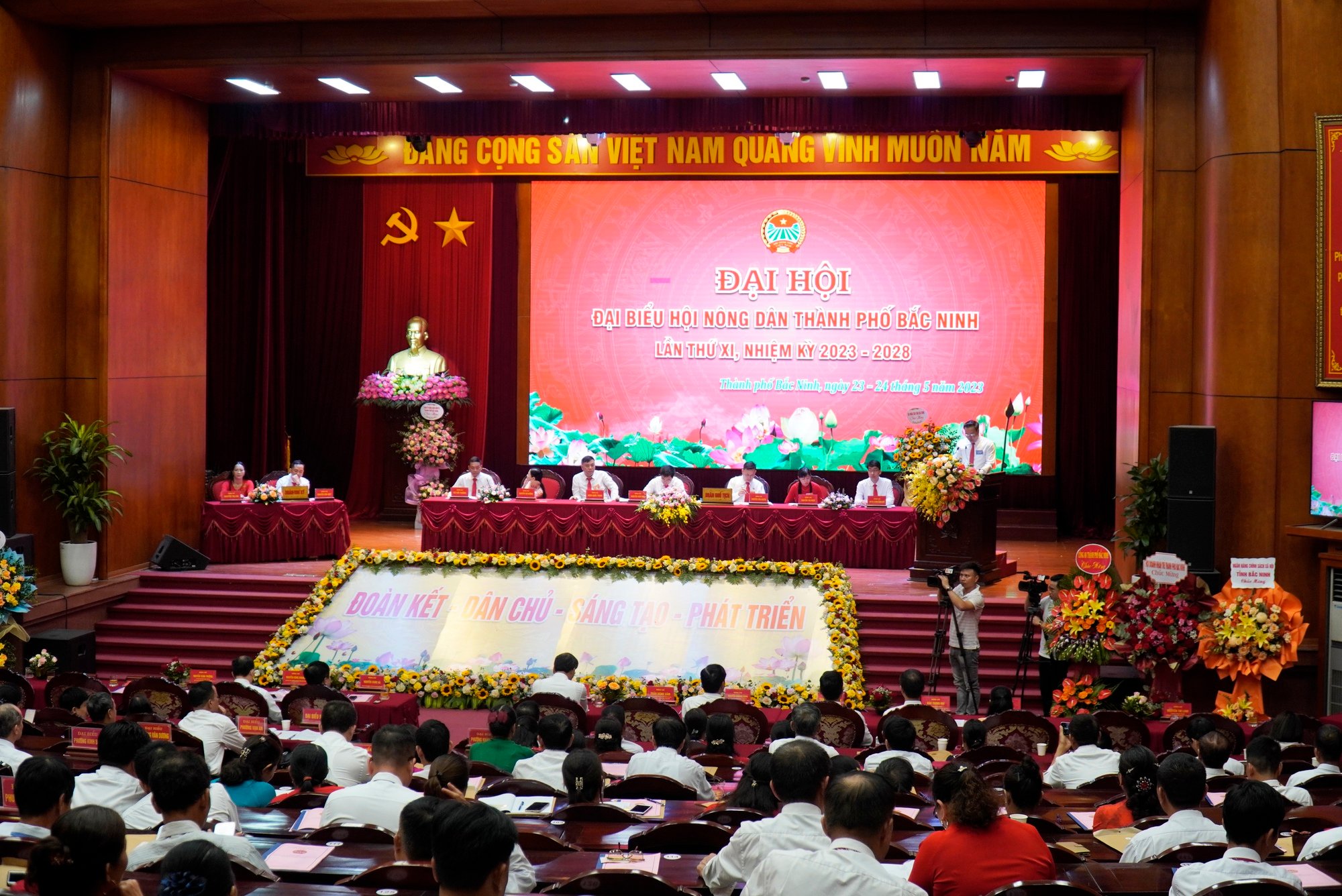 Ông Nguyễn Văn Đạt tái đắc cử Chủ tịch Hội Nông dân thành phố Bắc Ninh - Ảnh 1.
