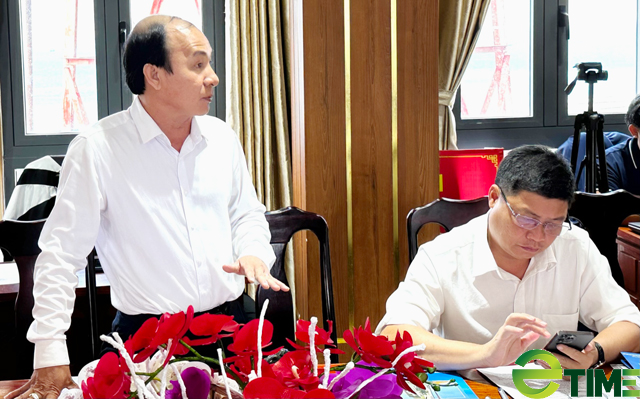 Quảng Ngãi phê bình chủ dự án Trung tâm huyện 80 tỷ làm xong 2 năm chưa bàn giao - Ảnh 3. Quảng Ngãi phê bình chủ dự án Trung tâm huyện 80 tỷ làm xong 2 năm chưa bàn giao - Ảnh 3.