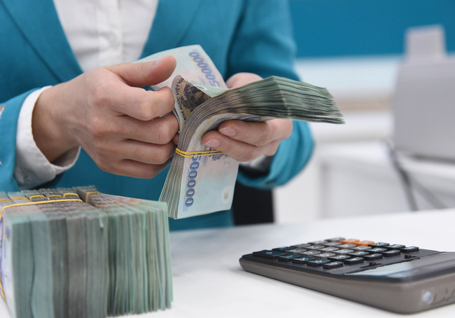 ĐBQH: Ngân hàng cần chia sẻ với doanh nghiệp, không thể 'một mình, một chợ' - Ảnh 2. ĐBQH: Ngân hàng cần chia sẻ với doanh nghiệp, không thể 'một mình, một chợ' - Ảnh 2.