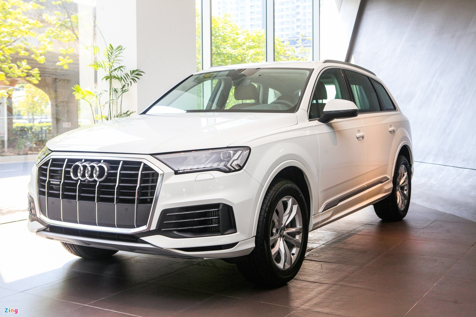 10 SUV hạng sang rớt giá nhiều nhất sau 5 năm sử dụng - Ảnh 9.