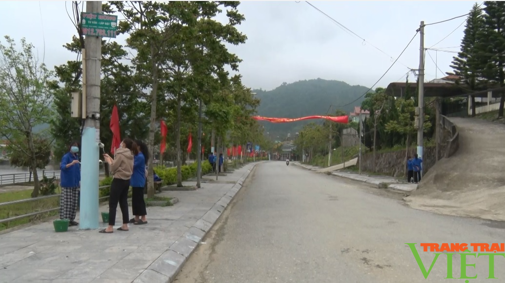 Tuổi trẻ vùng cao Sìn Hồ tích cực tham gia xây dựng nông thôn mới - Ảnh 3.