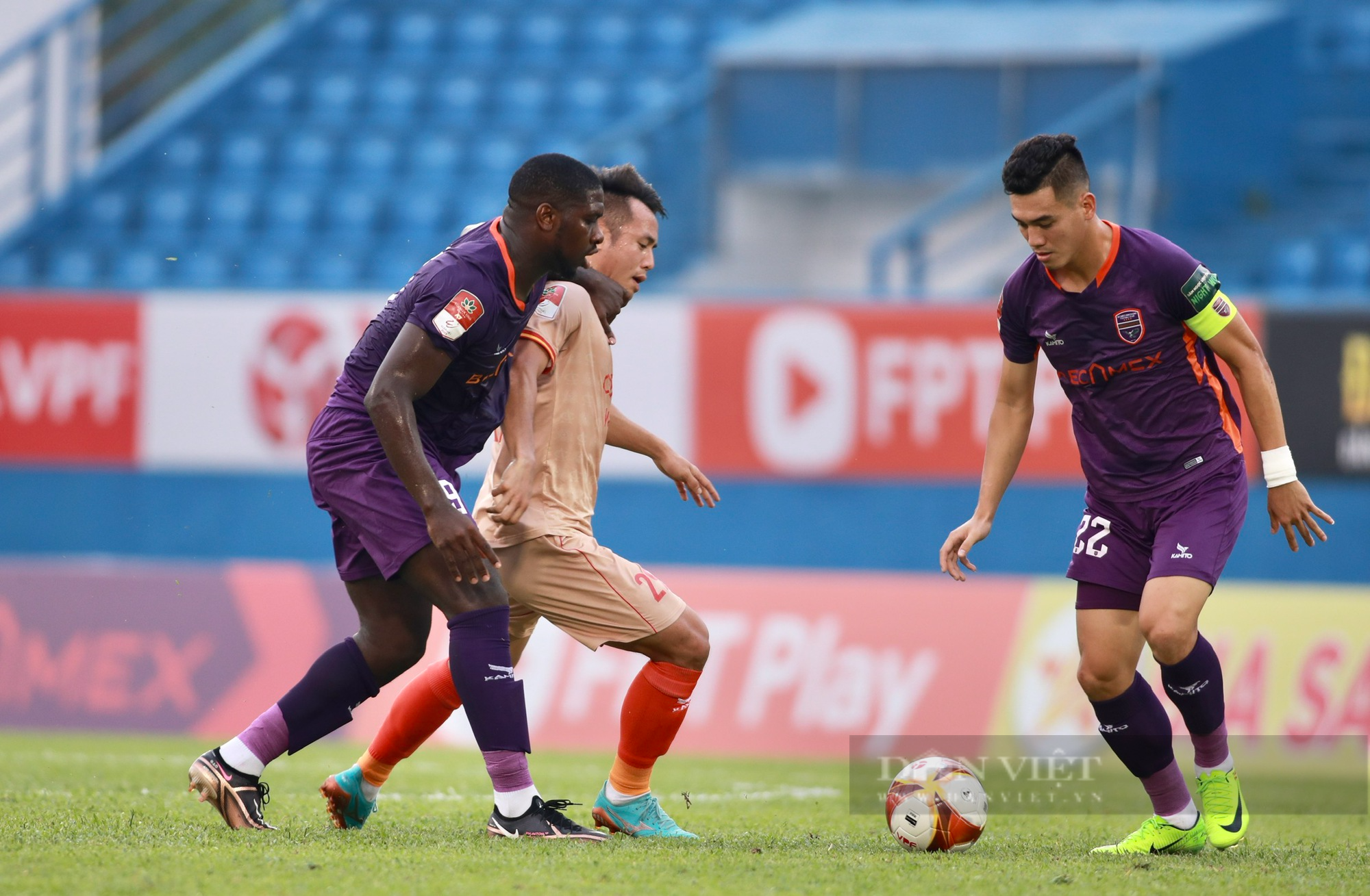 B.Bình Dương - Hà Nội FC (17h, ngày 27/5): HLV Lê Huỳnh Đức đối mặt thách thức - Ảnh 1.